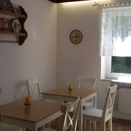 Konukevi Winzerhaus 4*