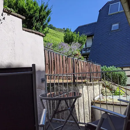 Konukevi Winzerhaus 4*